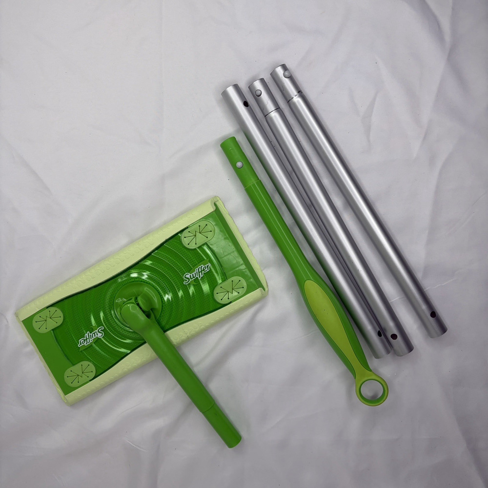 Swiffer Sweeper, floor sweeper, New Without box, quick and easy cleanup, home